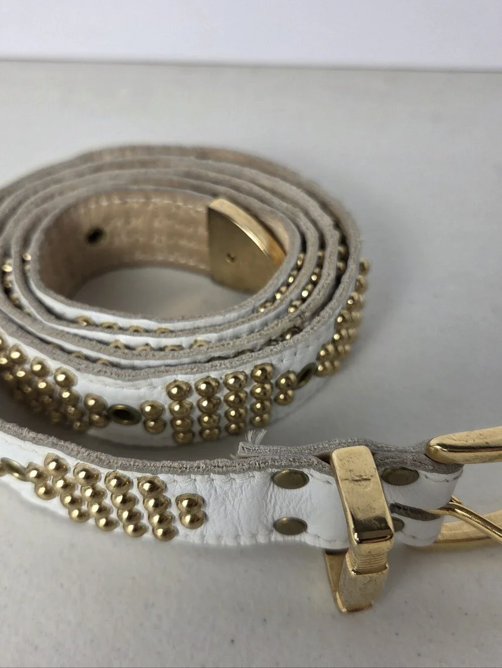 Sand Castle White Belt Studded Gold Buckle Vintage Womens